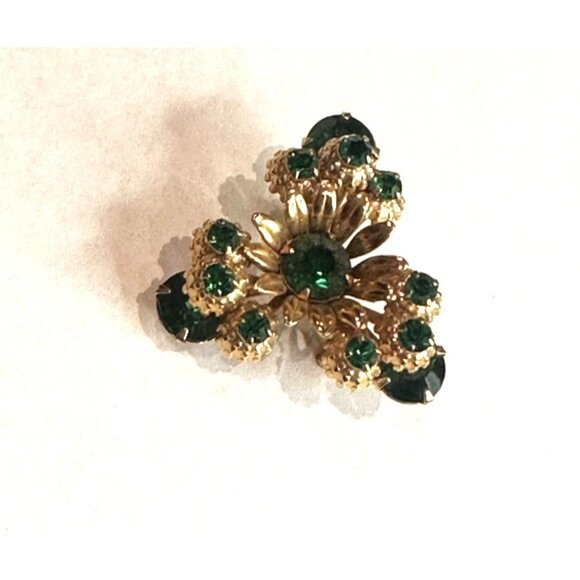 VINTAGE MCM 1.25" EMERALD GREEN RHINESTONES RIVETED GOLD FLORAL PIN BROOCH EUC - Picture 3 of 6